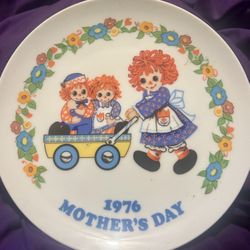 Raggedy And And Andy Mother’s Day 1976 First Edition