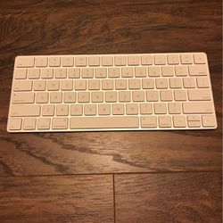 Apple Magic Keyboard 2