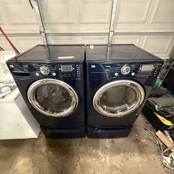 Navy blue matched LG washer and electric dryer