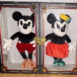 Disney Limited **RARE** Release Mickey & Minnie Mouse Collectible Plush Dolls
