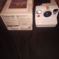 Polaroid Now