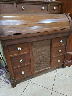 Guild New Englander 1(contact info removed) Vintage Radio Phonograph Console Cabinet Record Player Storage Cabinet