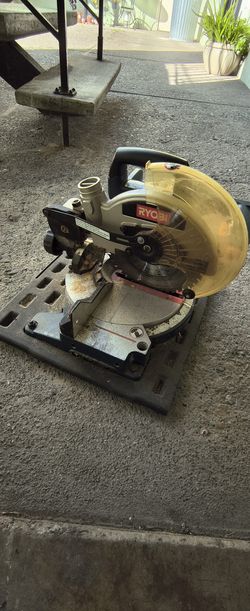 Ryobi 81/4 Compound Miter Saw 