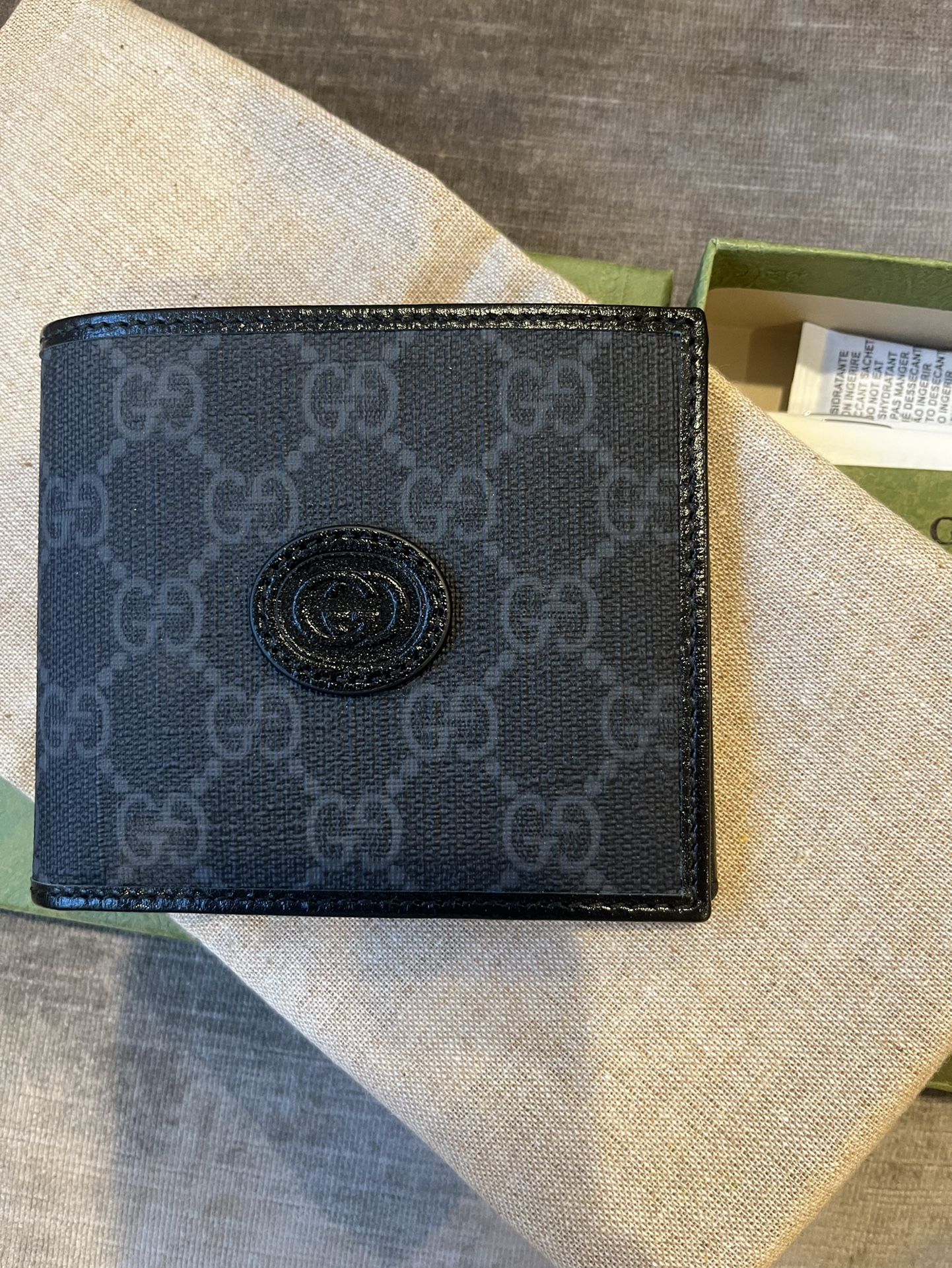 Gucci Wallet Black GG Supreme