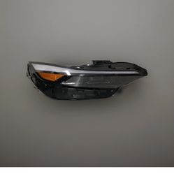 2024 2025  Hyundai Elantra LED PROJECTOR TYPE Right Headlight Used OEM KOREA