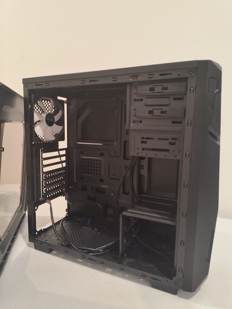BLACK PC READY FOR NEW BUILD