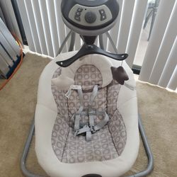 Graco Baby Swing