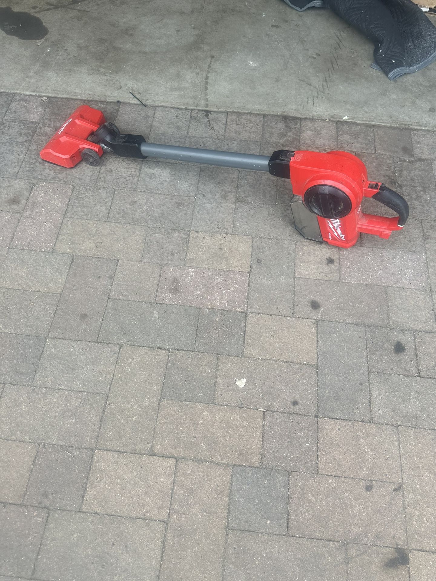 Milwaukee construction vacuum