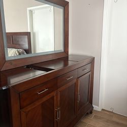 Nice Wood Bedroom Set 