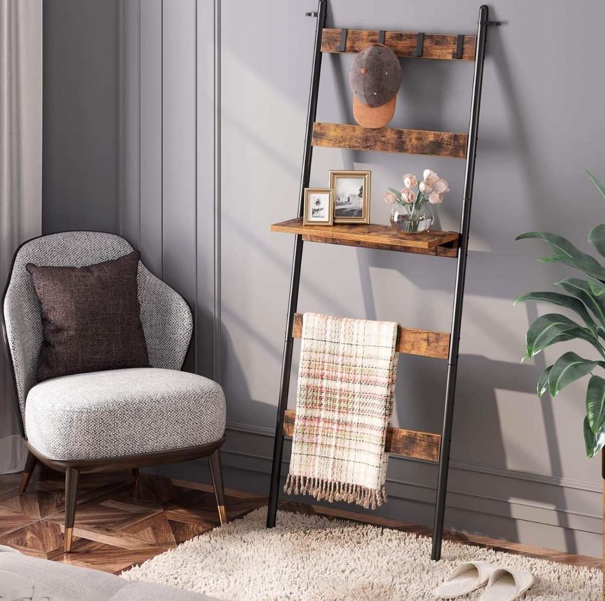 Blanket Ladder with Adjustable Shelf and 4 Hanging Hooks