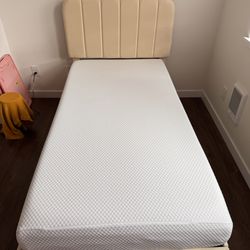 Twin Bed Frame And Memory Foam Mattress 