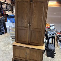 Wood Gun Cabinet W/Key