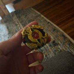Gold Galaxy Zeus Beyblade