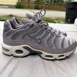 Nike Air max .Tn air . Sz 7 Wo’s