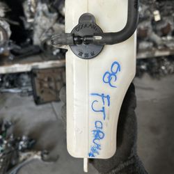 2007-2008 Fj Cruiser 4.0 Water Tank 