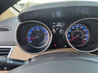 2013 Hyundai Elantra Limited FWD With