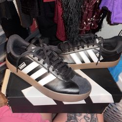 Adidas Classic Shoe 