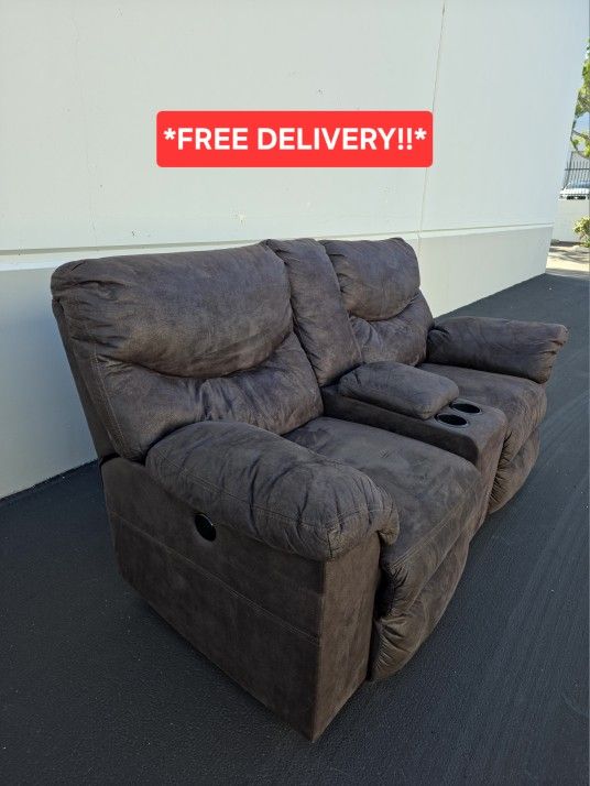 Beautiful Power Recliner