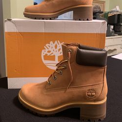 Timberland Women’s 6-Inch Boots 