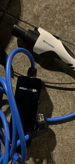 Hyundai car charger
