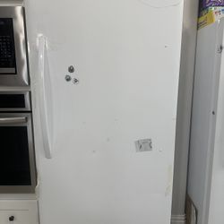 Moving sale- Kenmore (contact info removed)1 20.2 Cu Ft Upright Convertible Fridge/Freezer