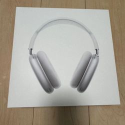 Apple AirMax Brand New With Magsafe Case
