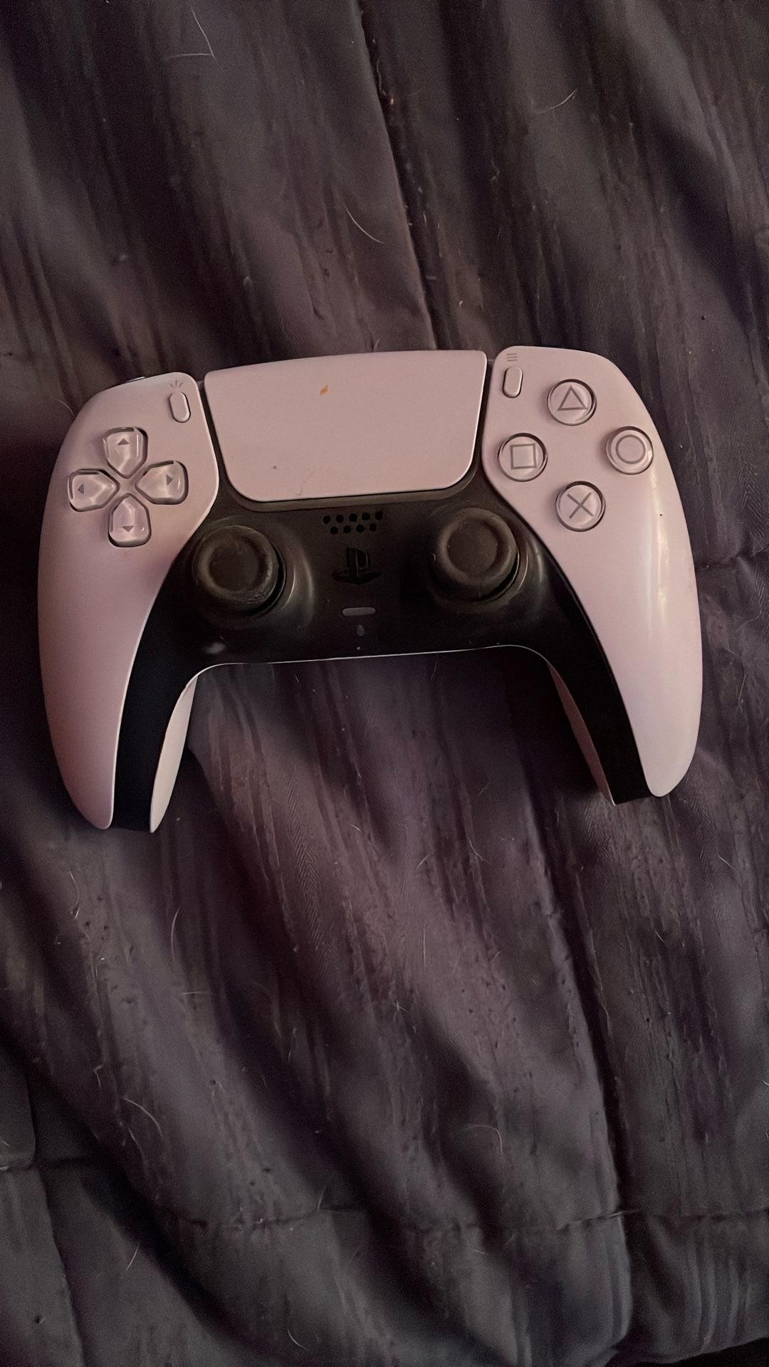 White Ps5 Controller