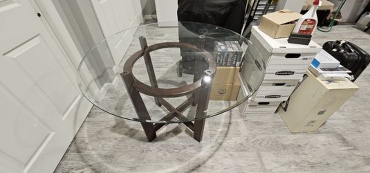Round Glass Dining Table