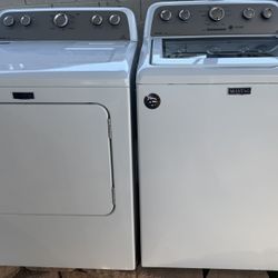 MAYTAG- AMAZING SET WASHER AND DRYER GAS IN EXCELLENT CONDITION 
