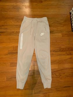 Nike tech joggers