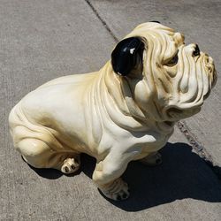 Garden / Patio Statue Figurine - Bull Dog