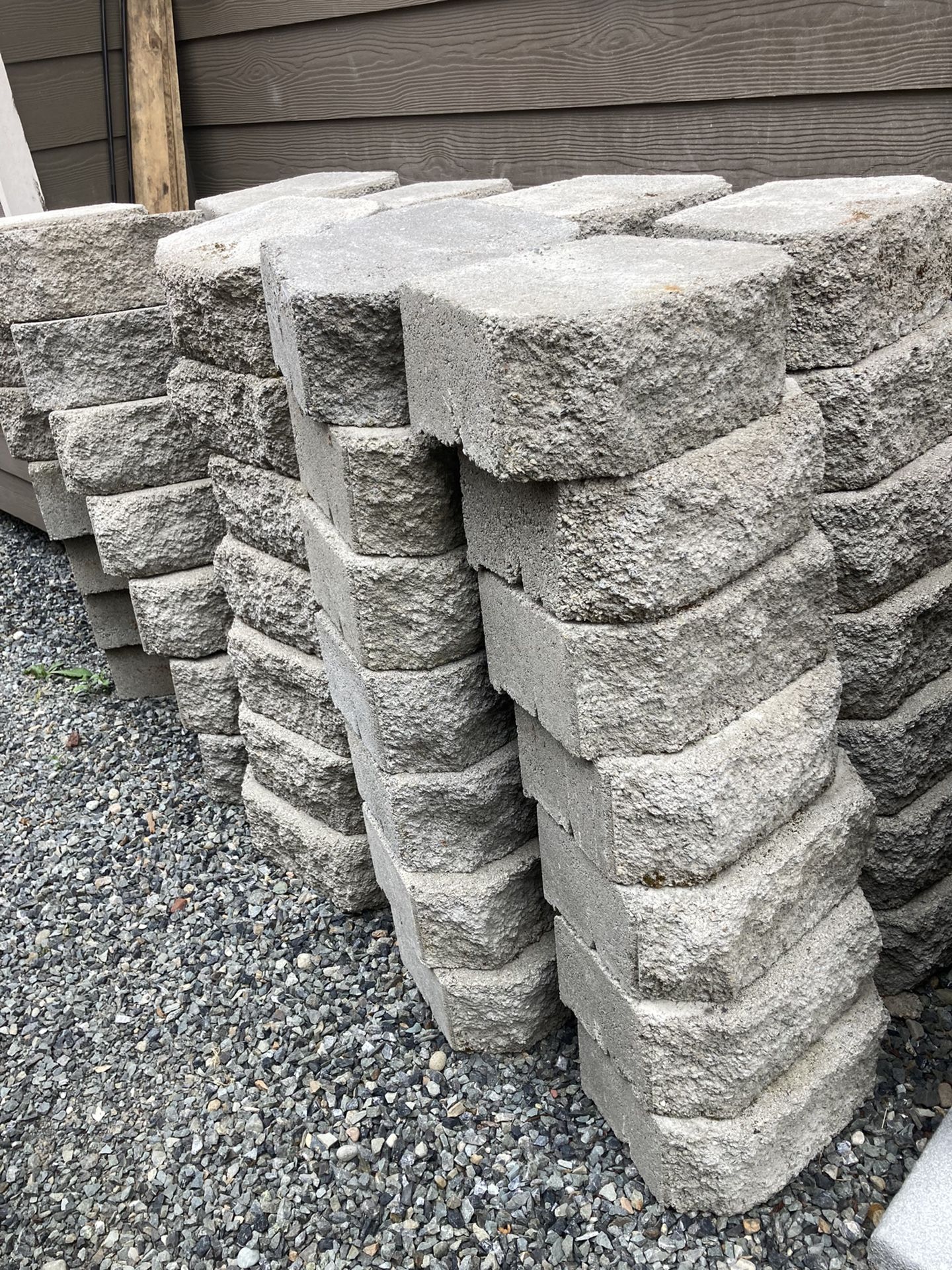 Concrete Retaining Wall Blocks for Sale in Stanwood, WA OfferUp