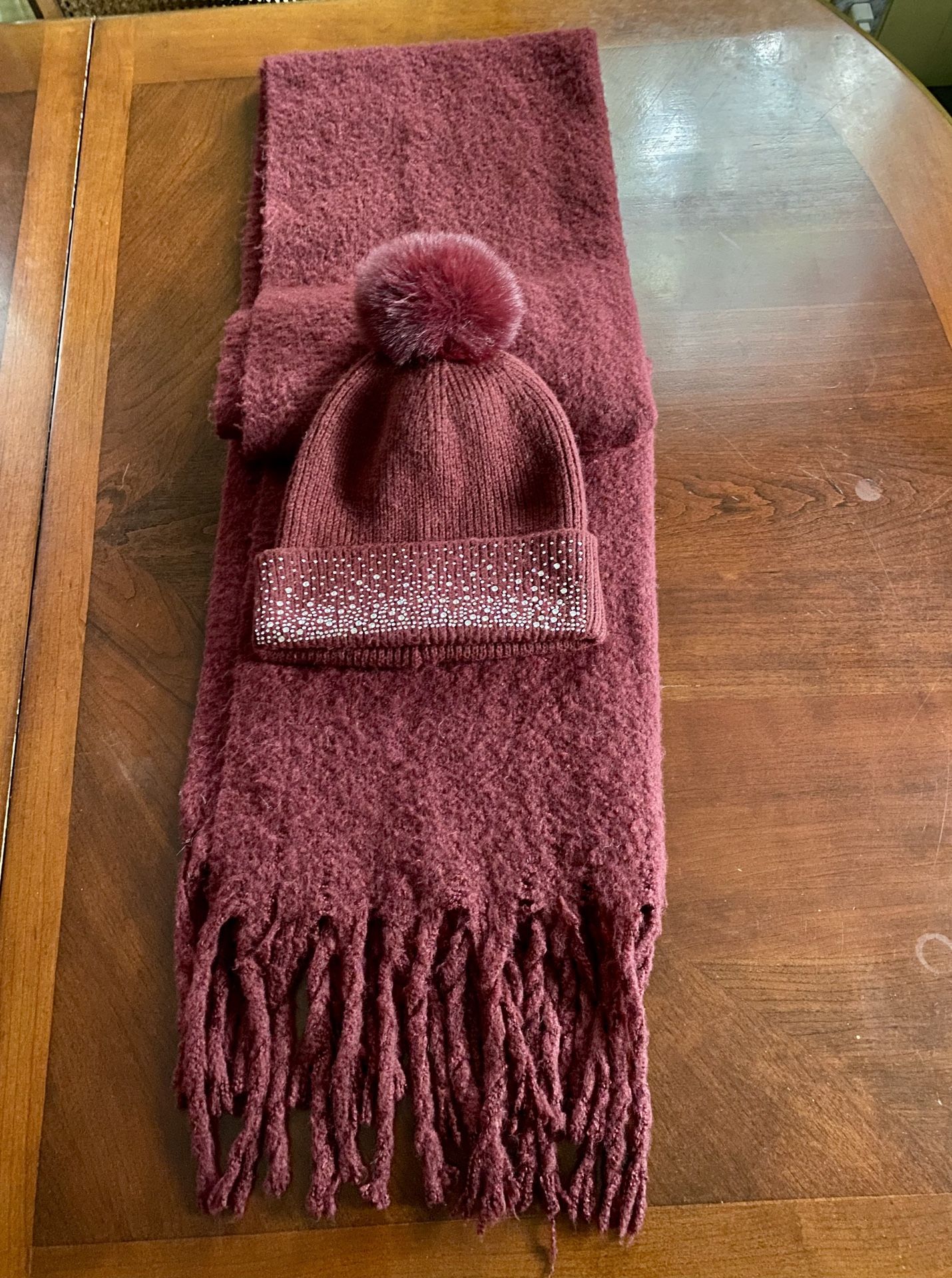 Women’s Madden NYC Fleece Scarf & Hat