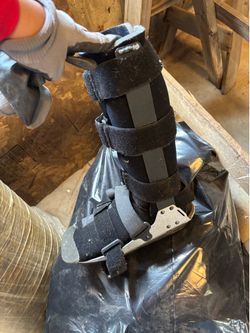 Tall Orthopedic Walking Boot / CAM Medical Recovery Boot