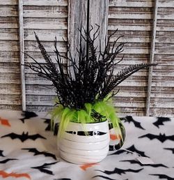 Mummy cup / green hair/ fillers h-11 width-14