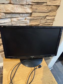 Vew Sonic VX2433 24 inch widescreen LCD monitor