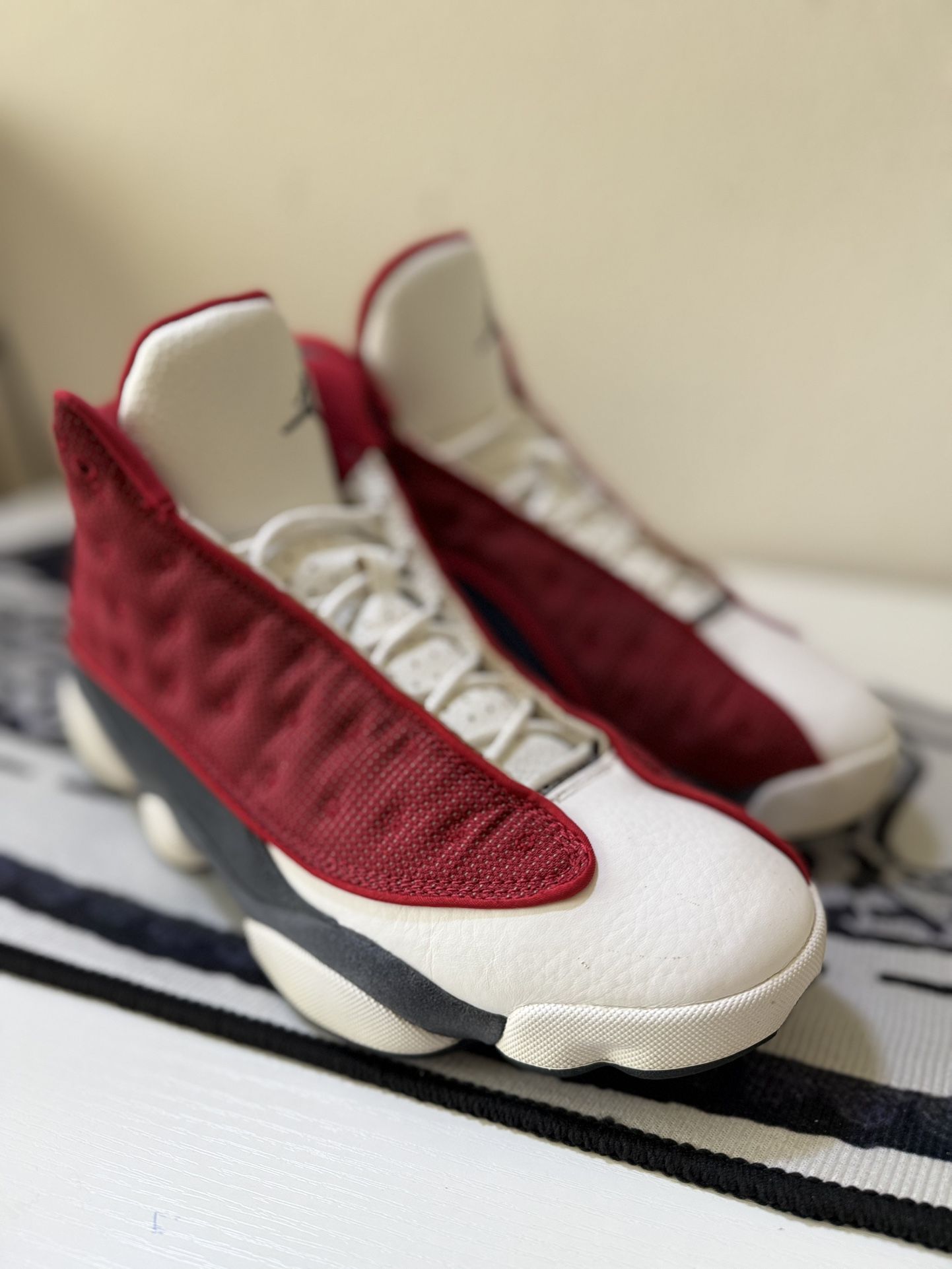 Air Jordan 13 Men's Retro Red Flint Sneakers Size 10 DJ5982 600