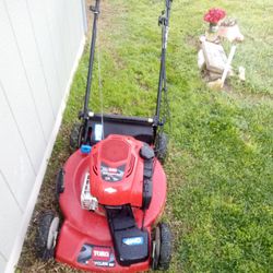 Toro Lawn Mower With Bag Just Not In Pic 