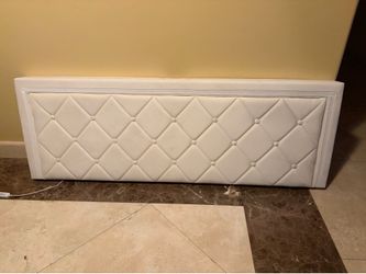Free headboard