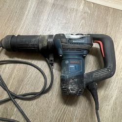 Bosch RH850VC 120-Volt 1-7/8" SDS-max Rotary Hammer with SDS-Max HDC200 Dust Collection Attachment