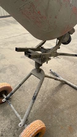 Concrete mixer