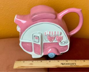 COLLECTIBLE TEAPOT, “CAMP TRAILER” RETRO, VINTAGE (30% OFF SALE)