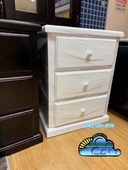 Three drawer white pinewood cajonera Comoda dresser drawer chest