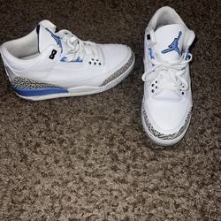 Jordan 3 UNC (Size 10.5)