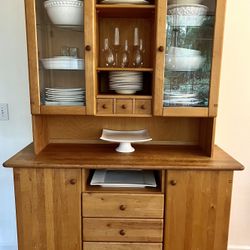 China Cabinet From TEAM7