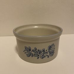 Vintage Pfaltzgraff Yorktowne Butter Tub