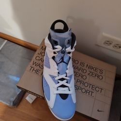 Air Jordan 6 UNC 