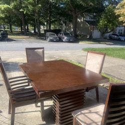 Dining room set