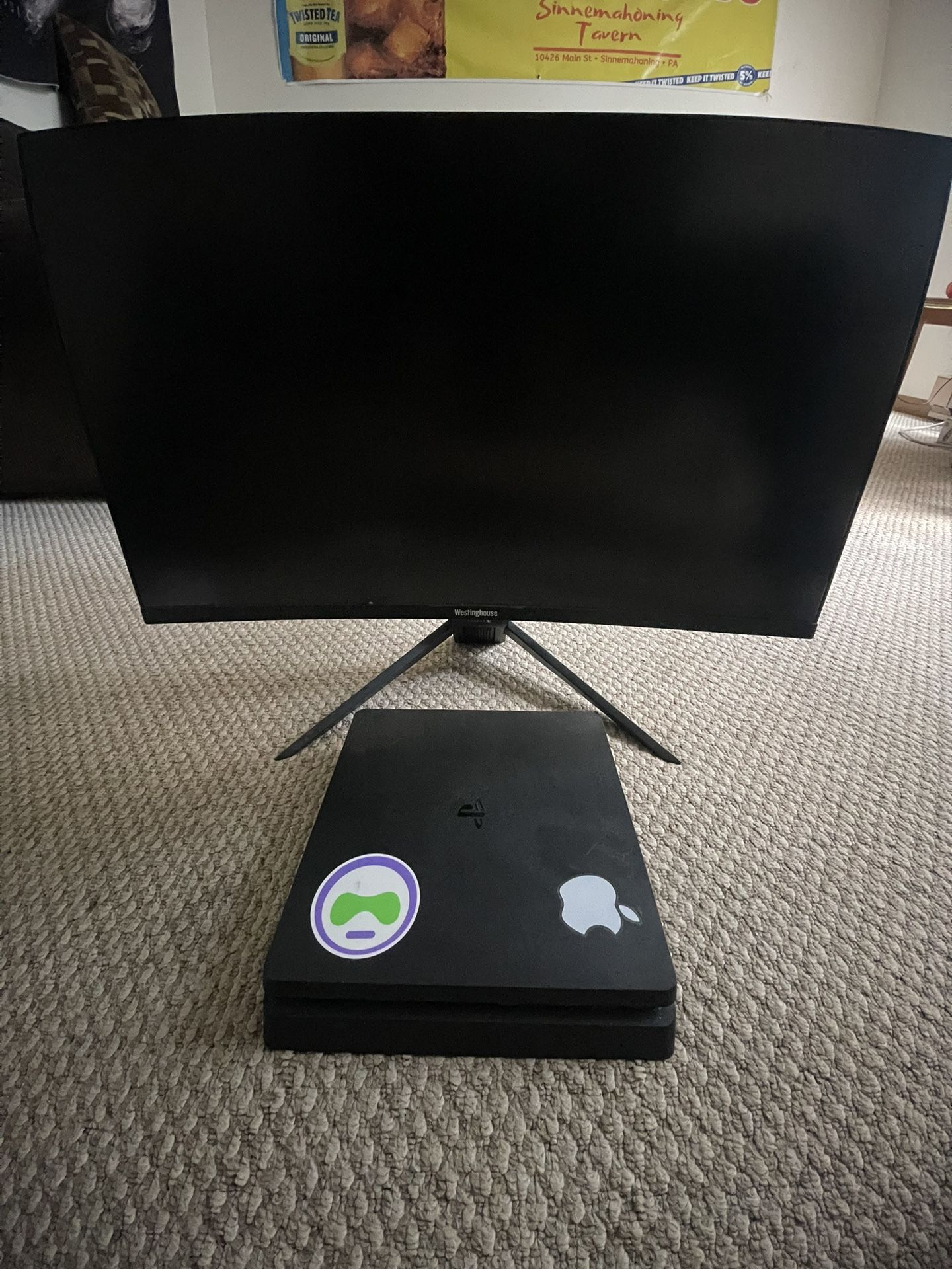 Gaming Monitor and PS4