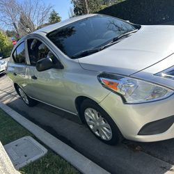 2016 Nissan Versa 